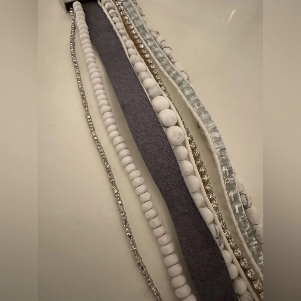 Victoria Emerson White and Gold Beaded Bracelet
